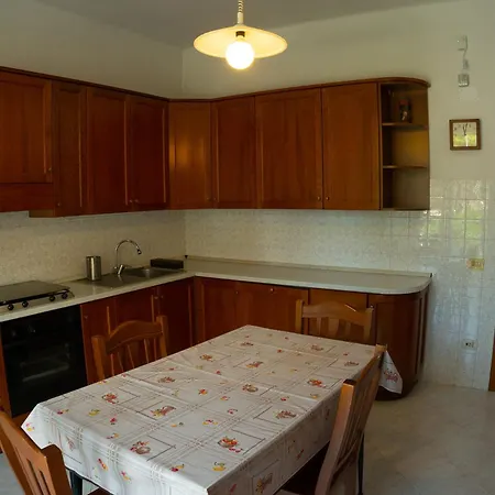 Quadrilocale Con Aria Condizionata E Posto Auto A Due Passi Dal Mare Apartamento *