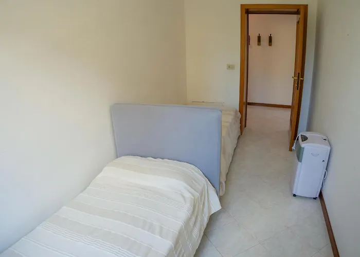 Apartamento Quadrilocale Con Aria Condizionata E Posto Auto A Due Passi Dal Mare *