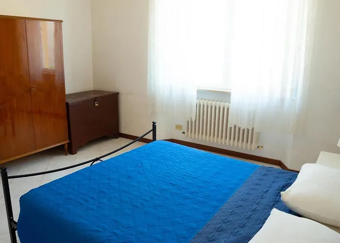 Quadrilocale Con Aria Condizionata E Posto Auto A Due Passi Dal Mare Marcelli